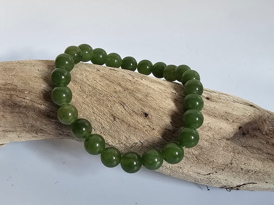 Handcrafted 8mm Taiwan Jade Bracelet