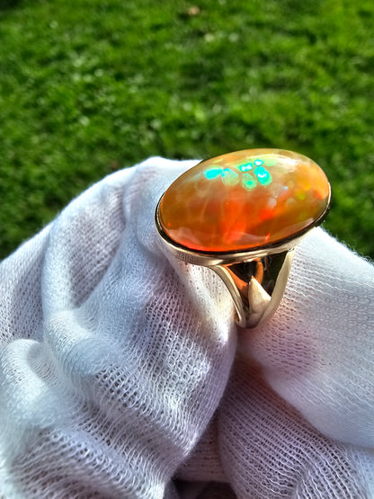 18ct Gold Opal