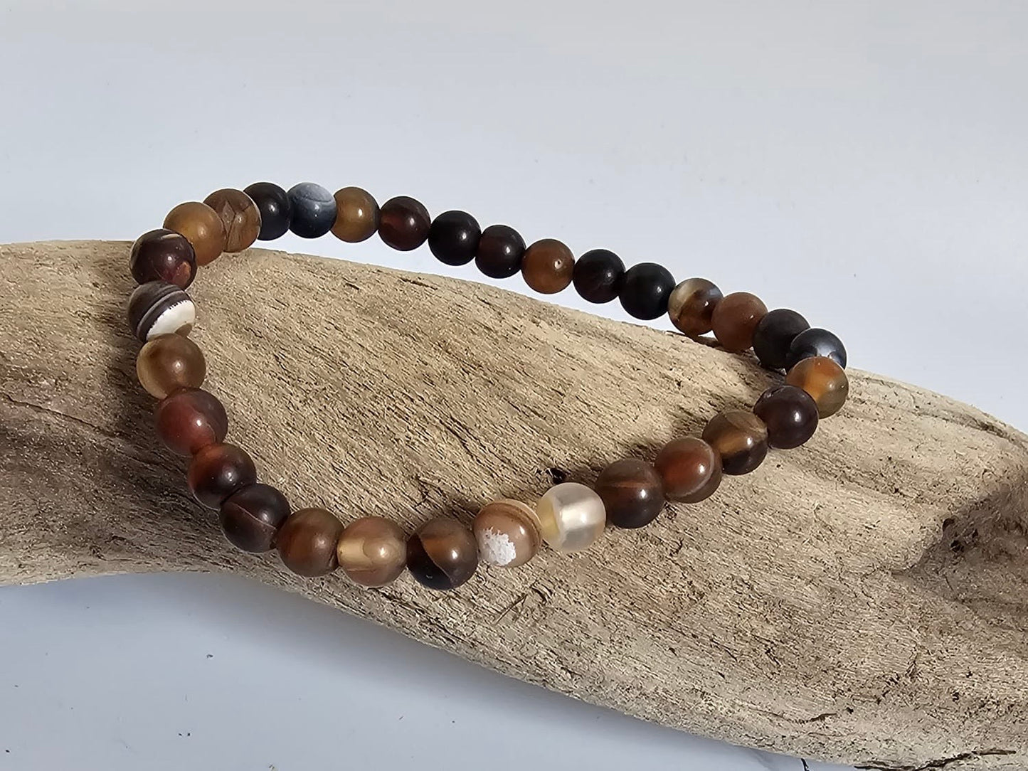 Handcrafted 6mm Banded agate bracelet